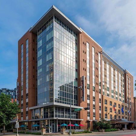 Hampton Inn & Suites Madison Downtown Exteriör bild