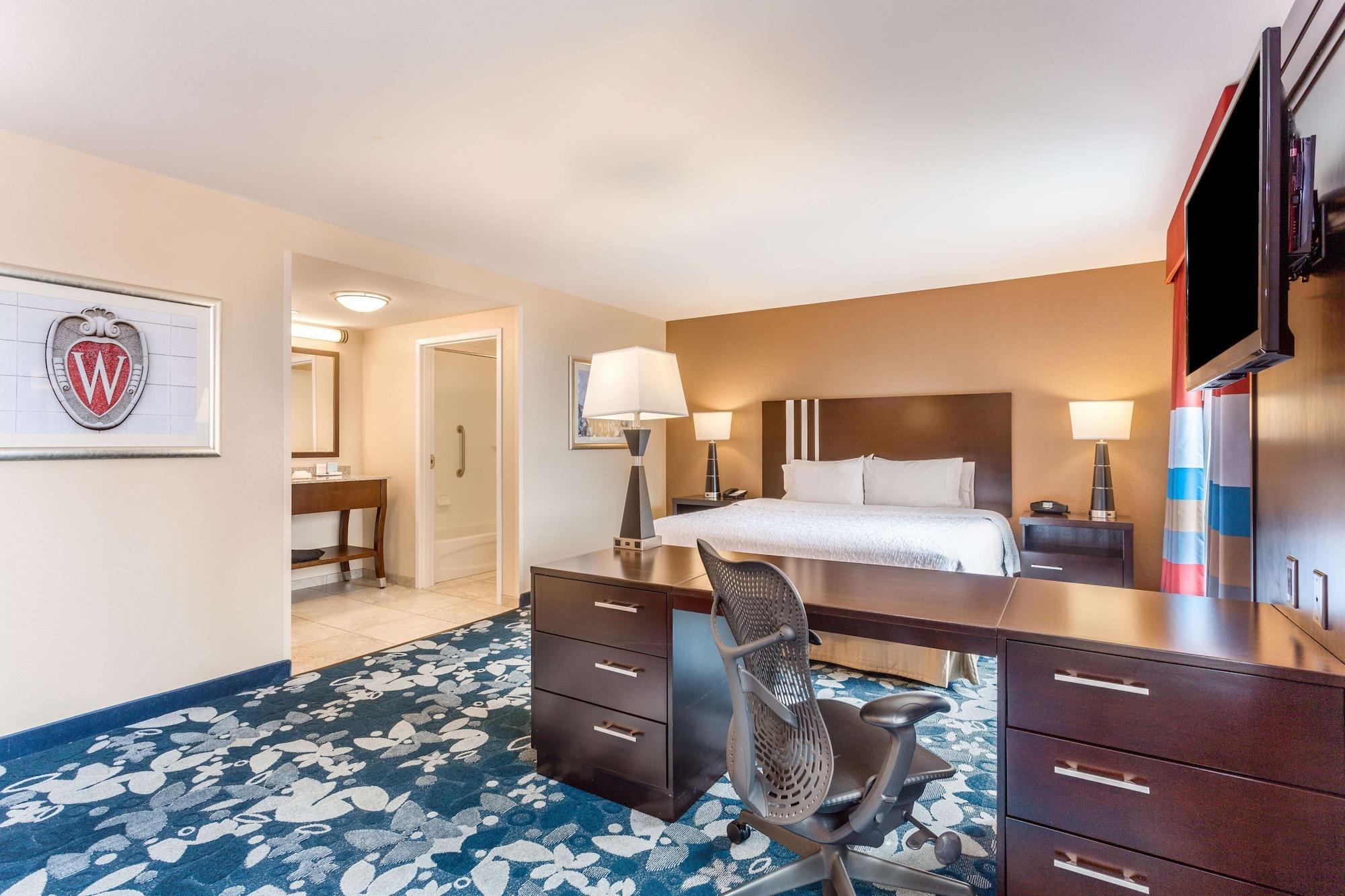 Hampton Inn & Suites Madison Downtown Exteriör bild