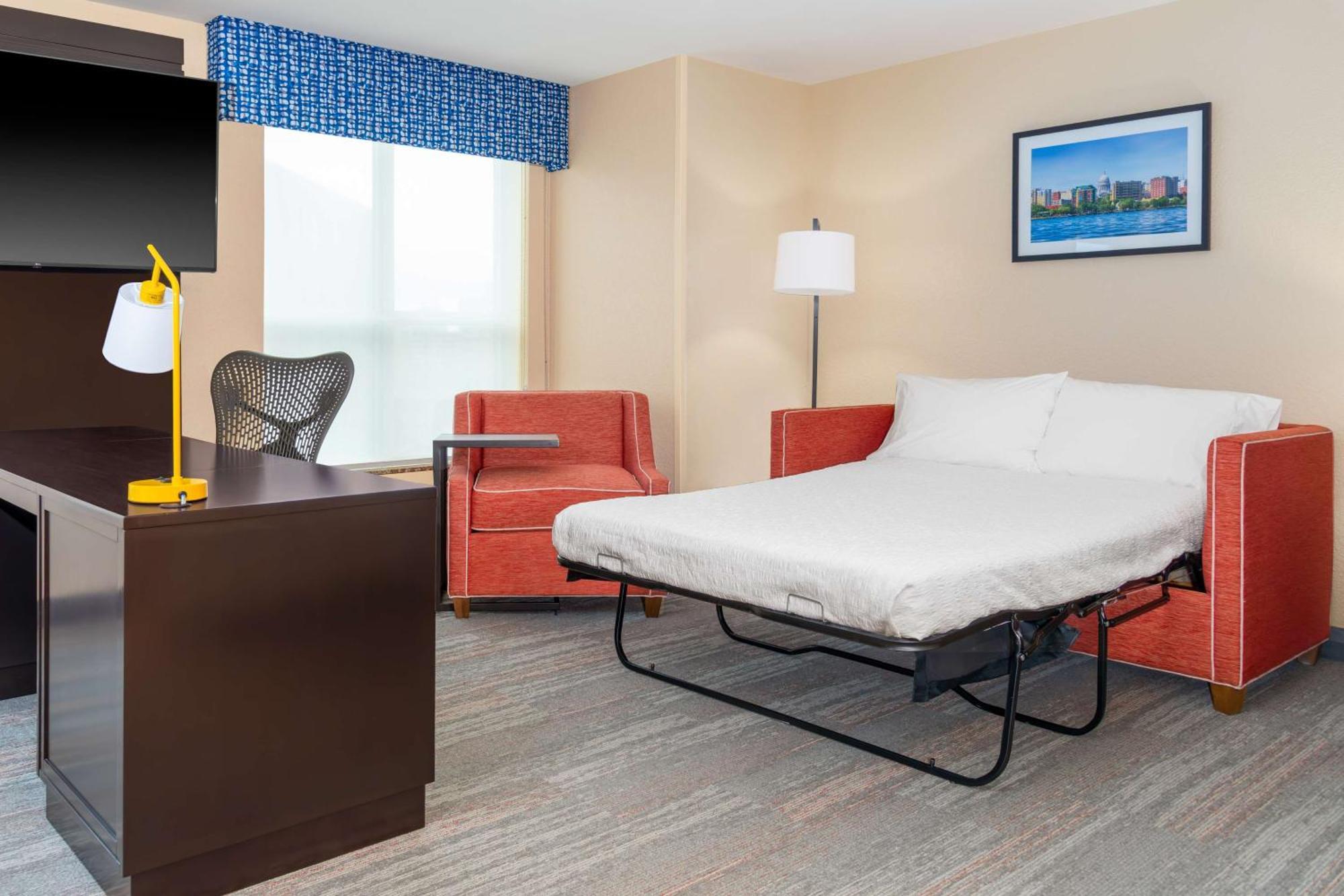 Hampton Inn & Suites Madison Downtown Exteriör bild